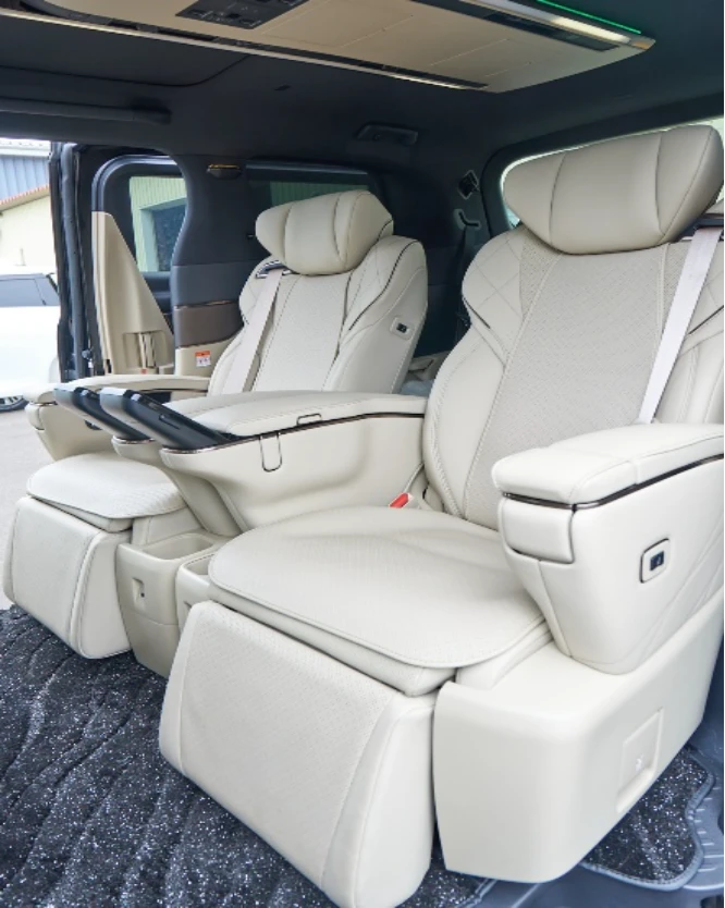 Alphard Executive Lounge 1